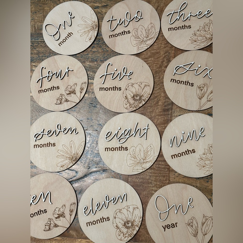 Wooden Monthly Milestone Discs